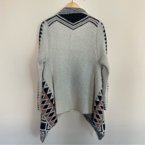 NWT White Open Front Shawl Collar Aztec Southwest Boho Print Cardigan Sweater - Picture 7 of 7